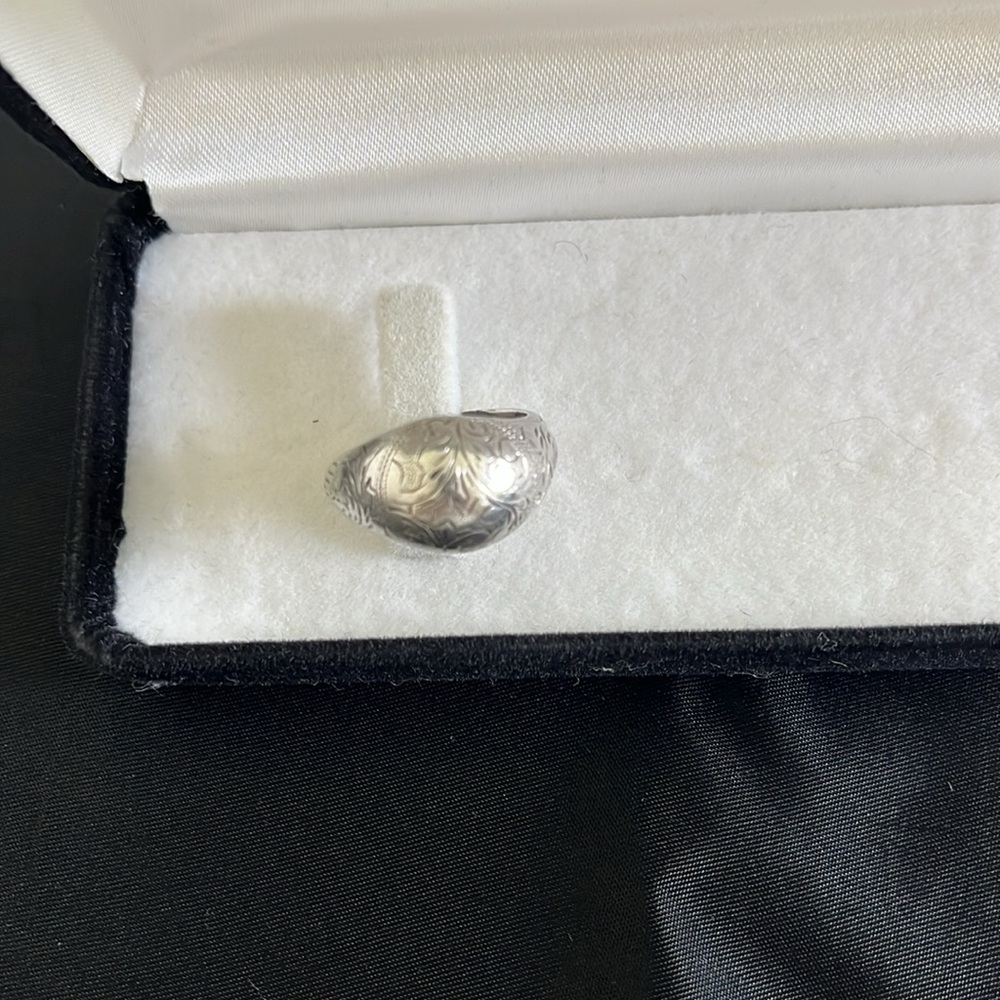 Sterling silver ring - Picture 2 of 8